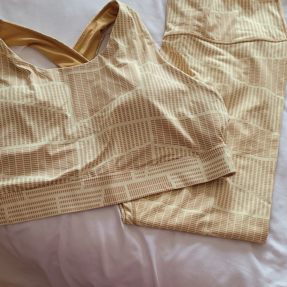 Fabletics Golden 2 Piece Set
